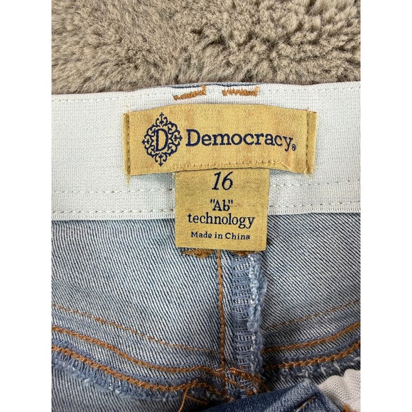 NWT Democracy Jeans 16 Mid Rise Ab Technology Ankle Length Distressed Blue Denim - Picture 2 of 14